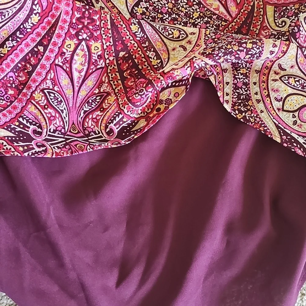 Ann Taylor Pink and Red Graphic Blouse with Mandarin Collar - Picture 8 of 8